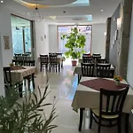塔巴诺夫海滩酒店 酒店 3*
